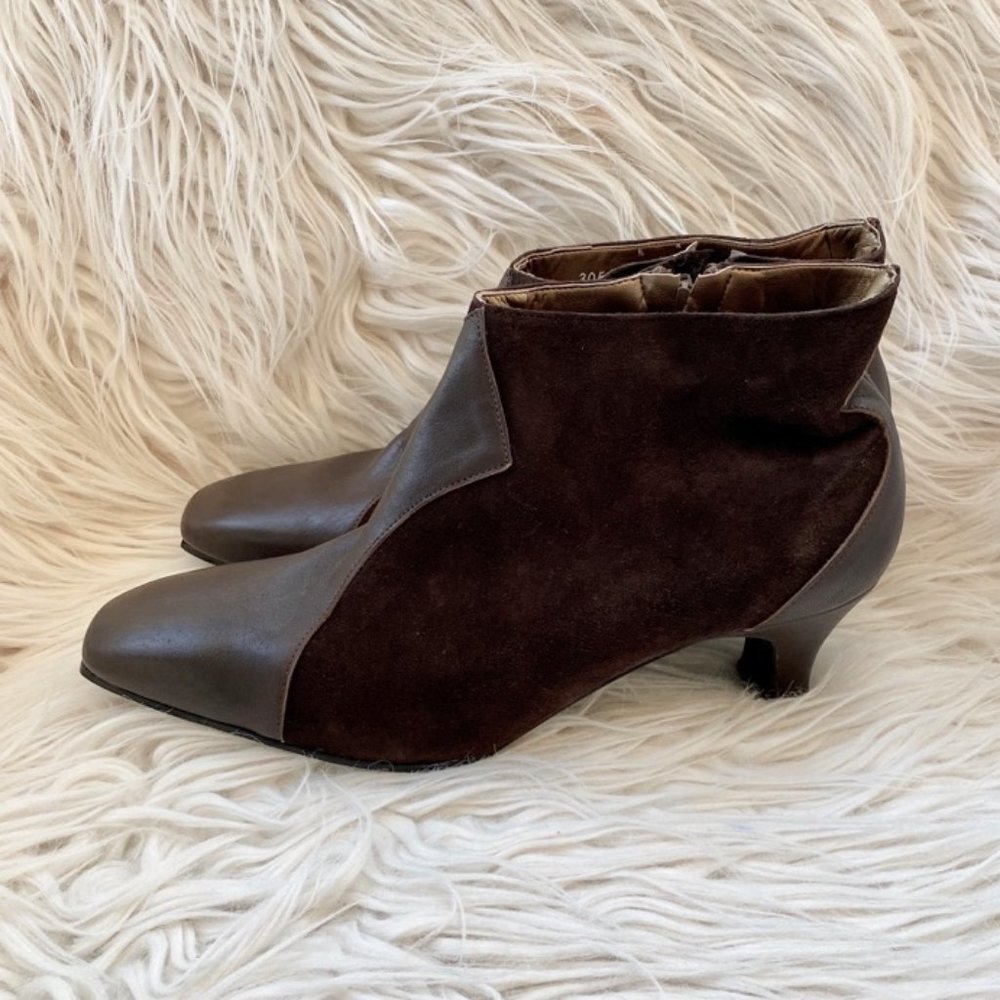 NWOT California Magdesians 2 Tone Brown Boots